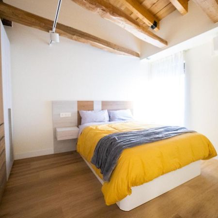 Apartamentos Mk77 Leon- Cantareros Bagian luar foto
