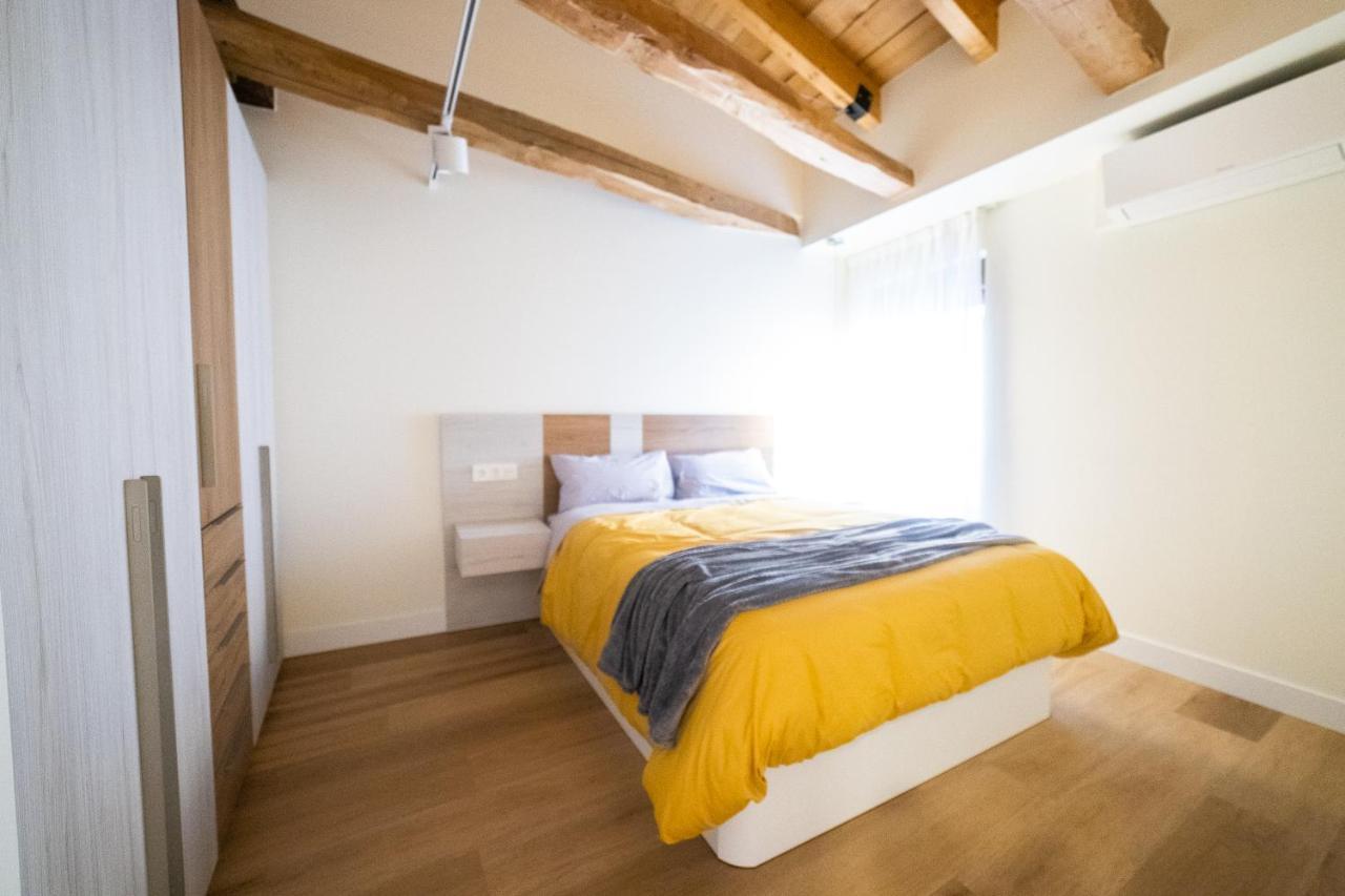 Apartamentos Mk77 Leon- Cantareros Bagian luar foto
