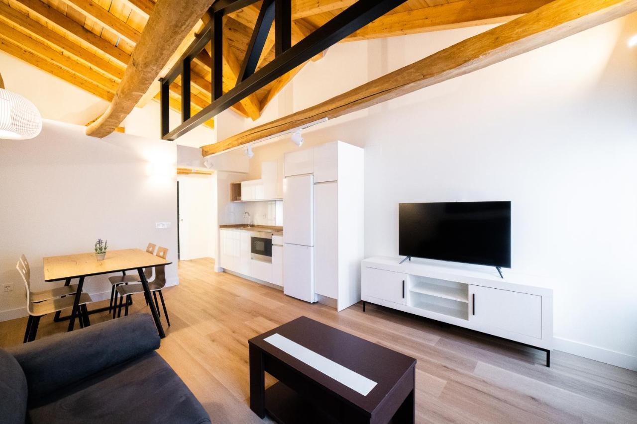 Apartamentos Mk77 Leon- Cantareros Bagian luar foto