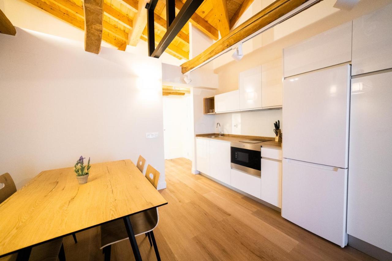 Apartamentos Mk77 Leon- Cantareros Bagian luar foto