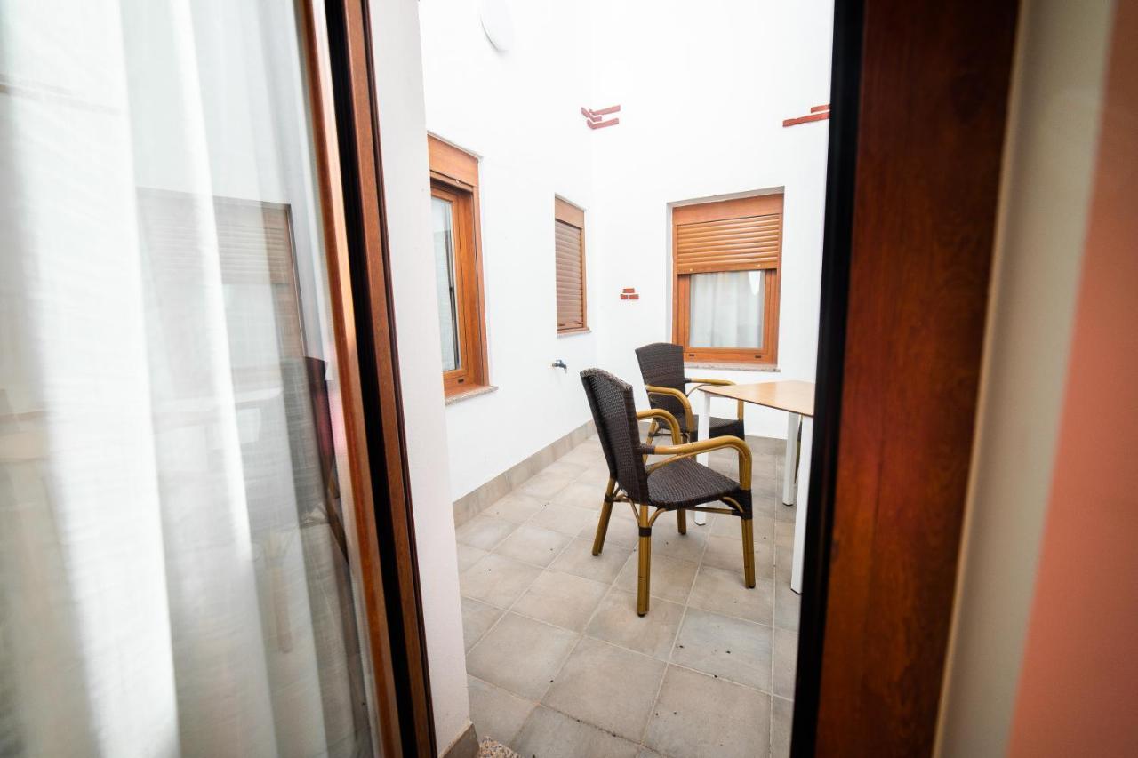 Apartamentos Mk77 Leon- Cantareros Bagian luar foto