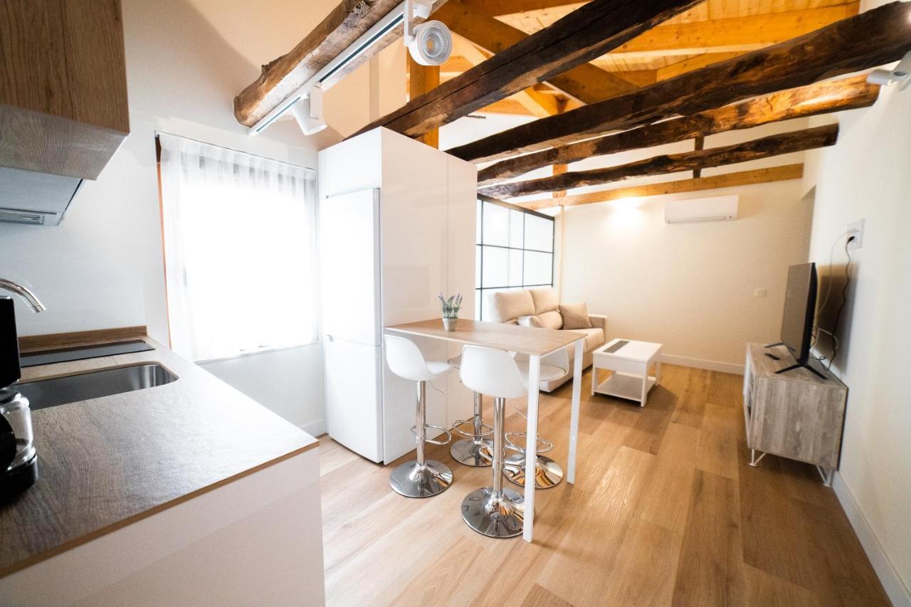 Apartamentos Mk77 Leon- Cantareros Bagian luar foto